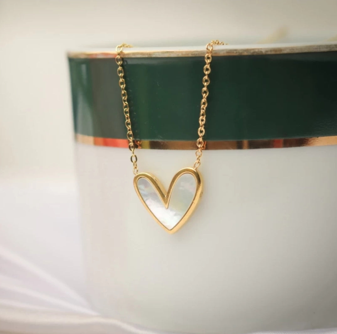 Asymmetrical Heart Shape 18K Gold Plated korean  Inlay Pendant Necklace